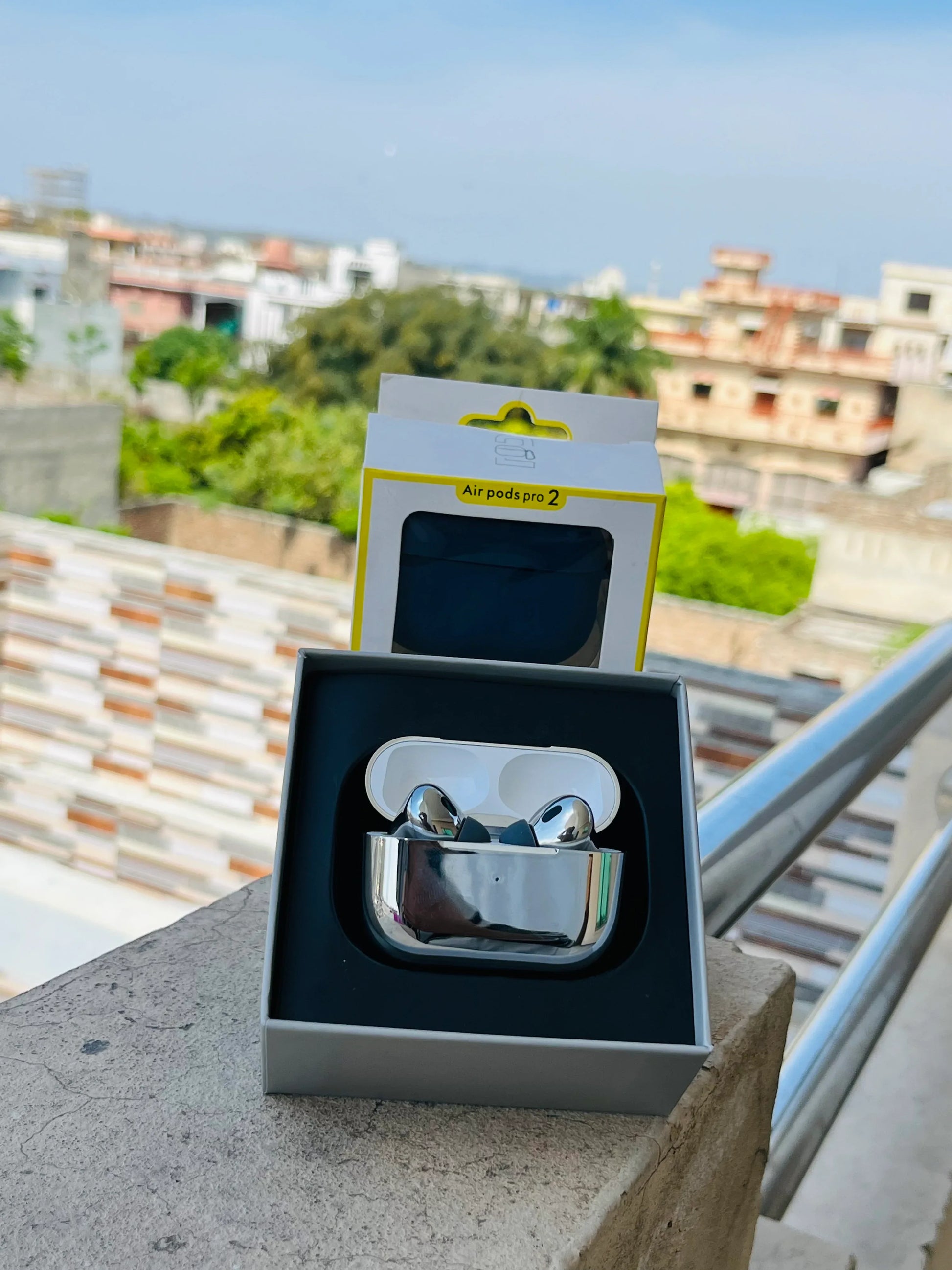 Sliver / Rose gold AirPods new colour AirPods Pro 2 buzzer addition with cover ✅ 🚛😍 - Nexrola